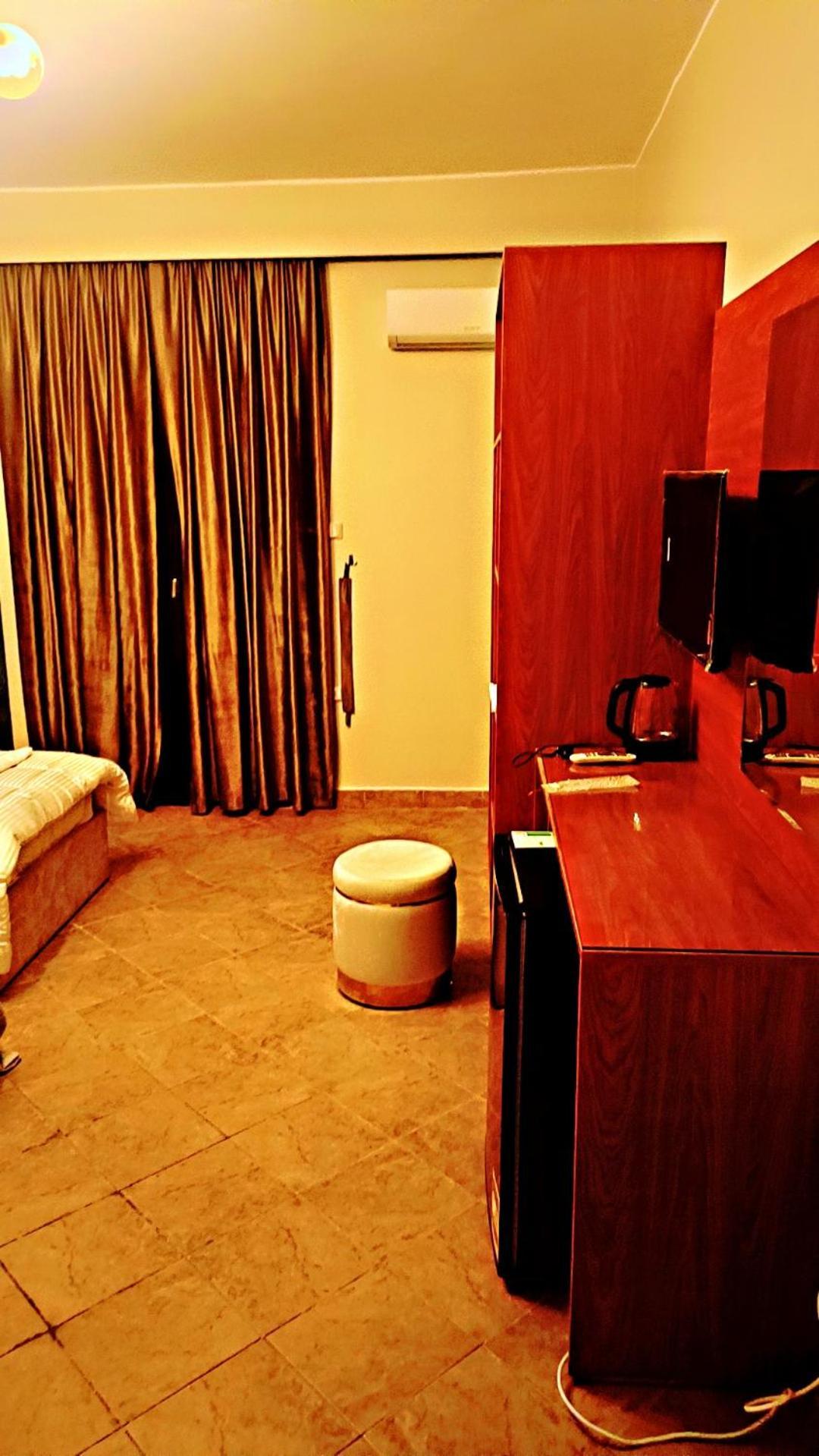 Solima Pyramids Inn Kafrat al Jabal ภายนอก รูปภาพ