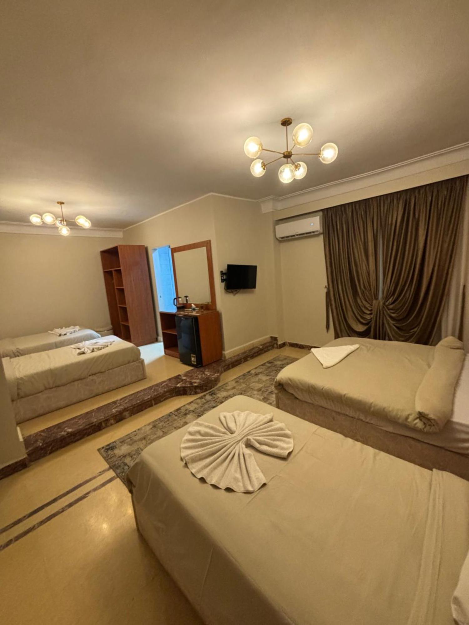 Solima Pyramids Inn Kafrat al Jabal ภายนอก รูปภาพ