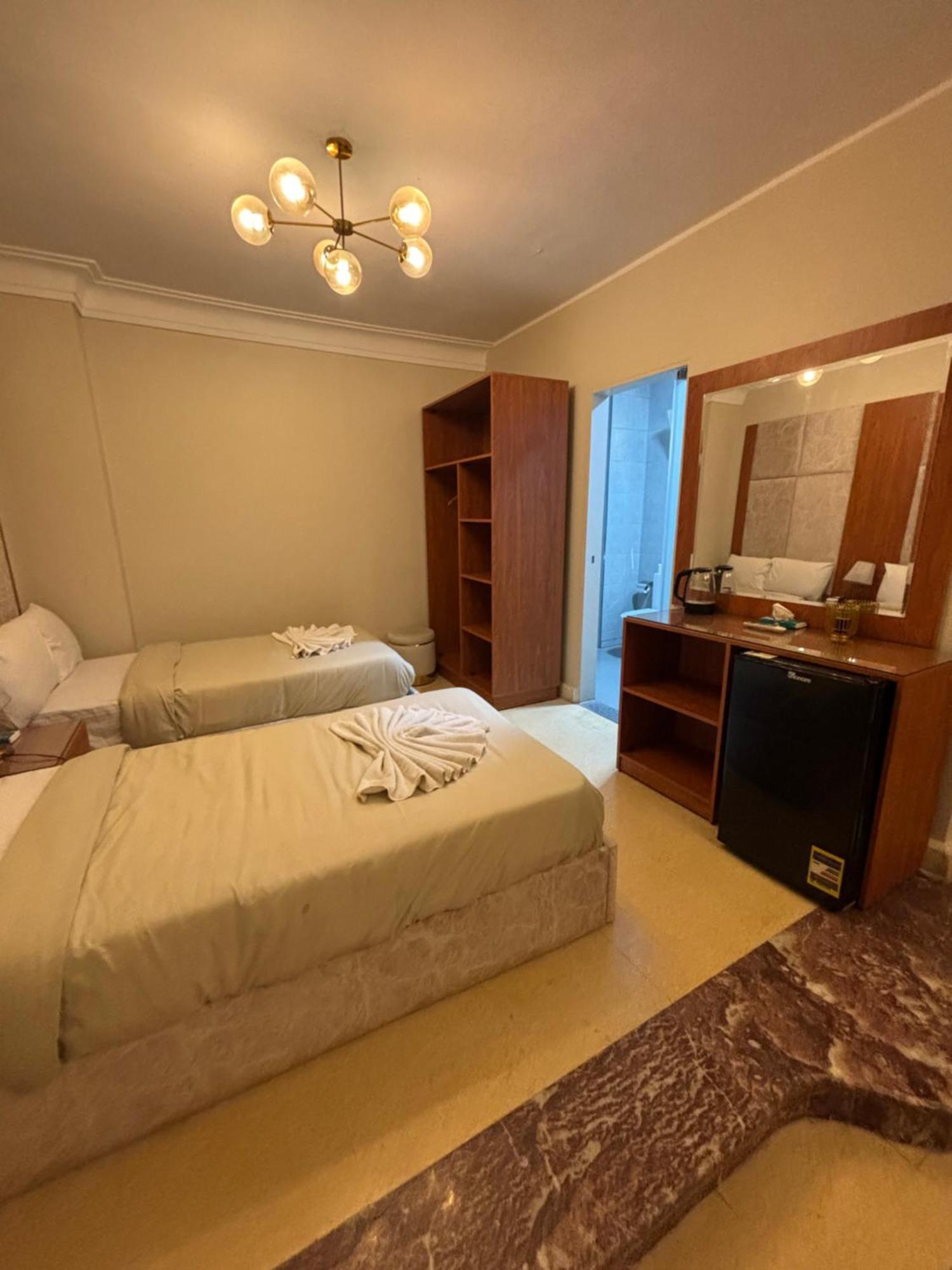 Solima Pyramids Inn Kafrat al Jabal ภายนอก รูปภาพ